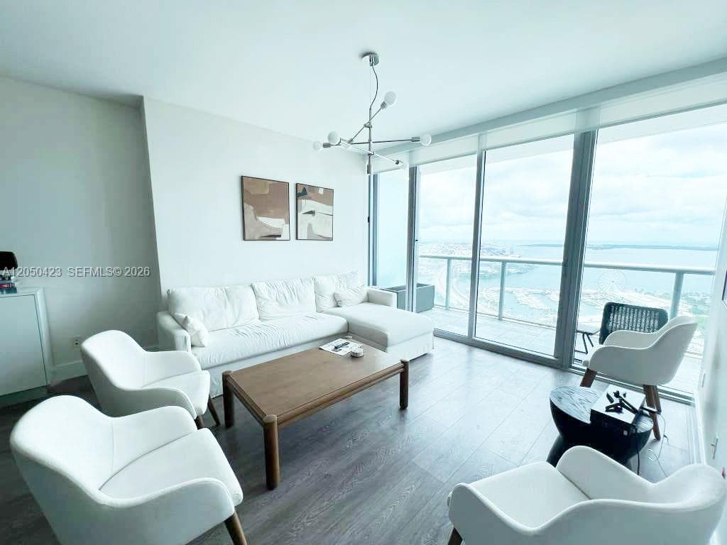 888 Biscayne Blvd # 4005, Miami, FL 33132 photo 12