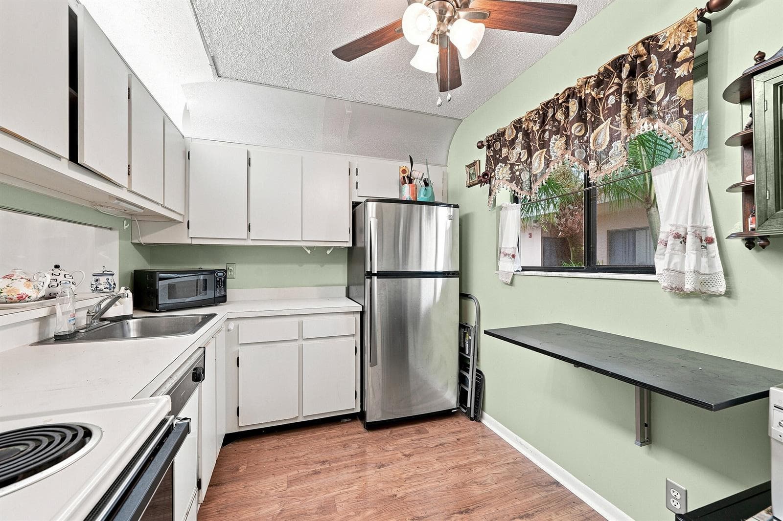 5370 Las Verdes Circle # 304, Delray Beach, FL 33484 photo 10