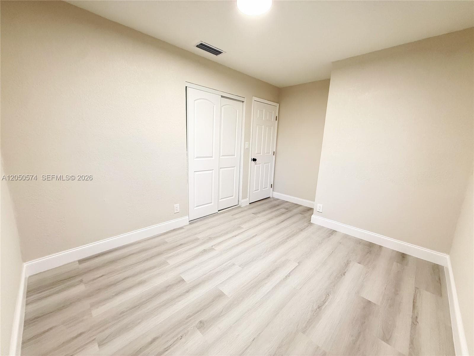 2401 SW 50th Ter, Plantation, FL 33317 photo 13