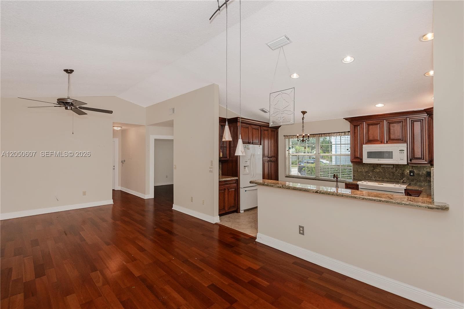 9852 NW 9th Ct, Plantation, FL 33324 photo 6