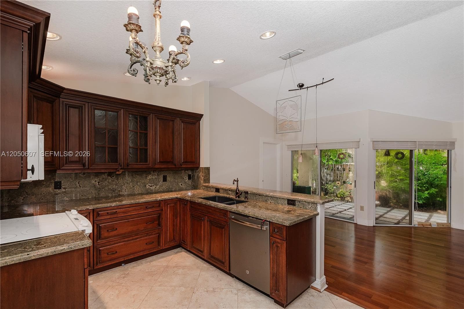 9852 NW 9th Ct, Plantation, FL 33324 photo 12