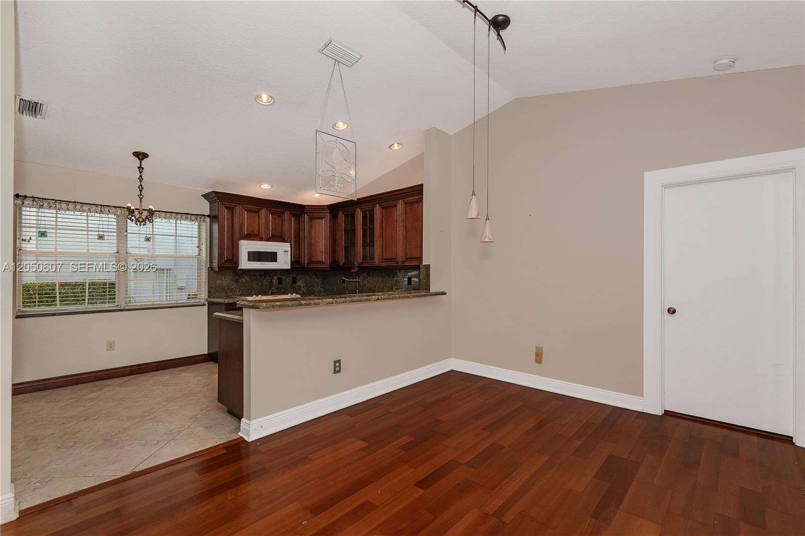 9852 NW 9th Ct, Plantation, FL 33324 photo 9