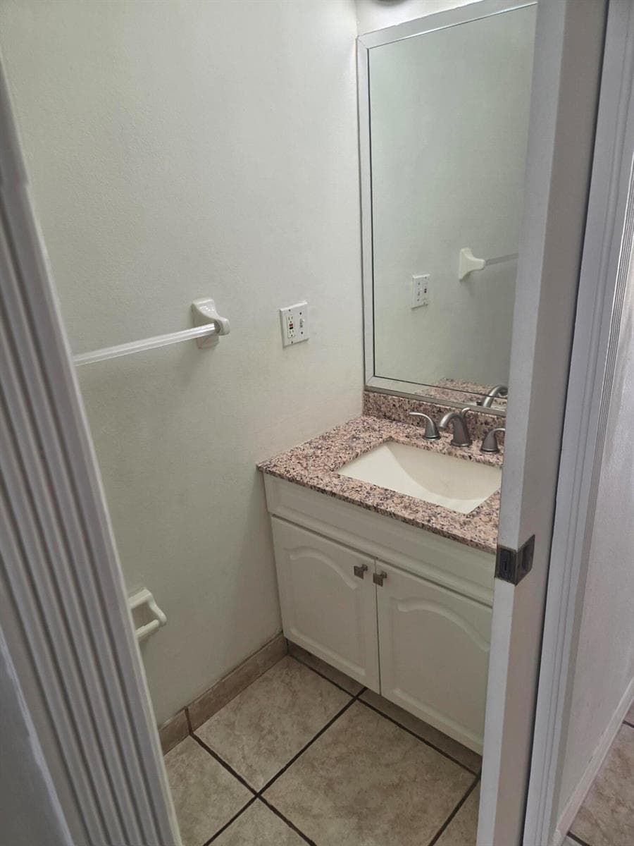 9187 Fontainebleau Boulevard # 419, Miami, FL 33172 photo 6