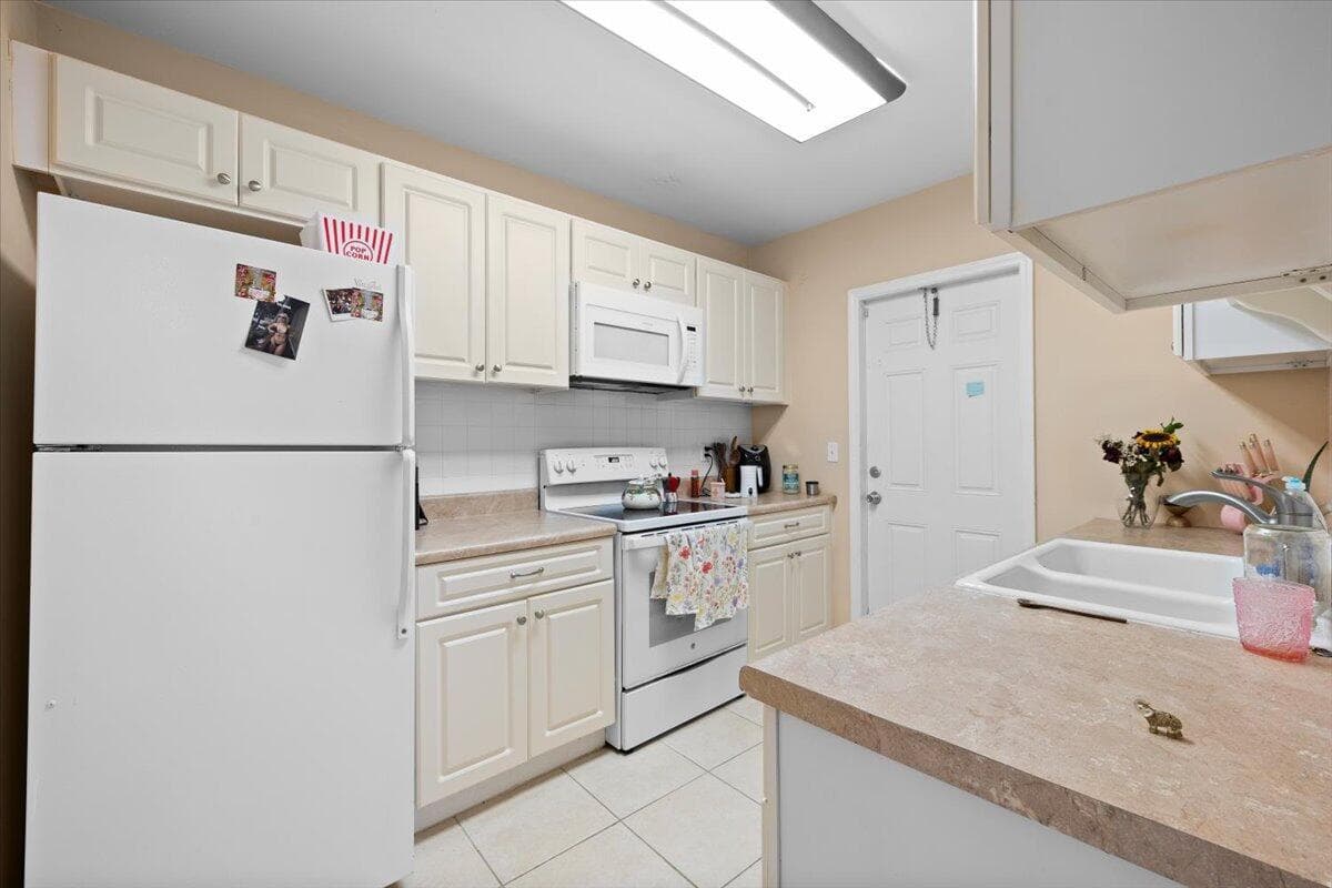 327 S Ocean Breeze # 1, Lake Worth, FL 33460 photo 7