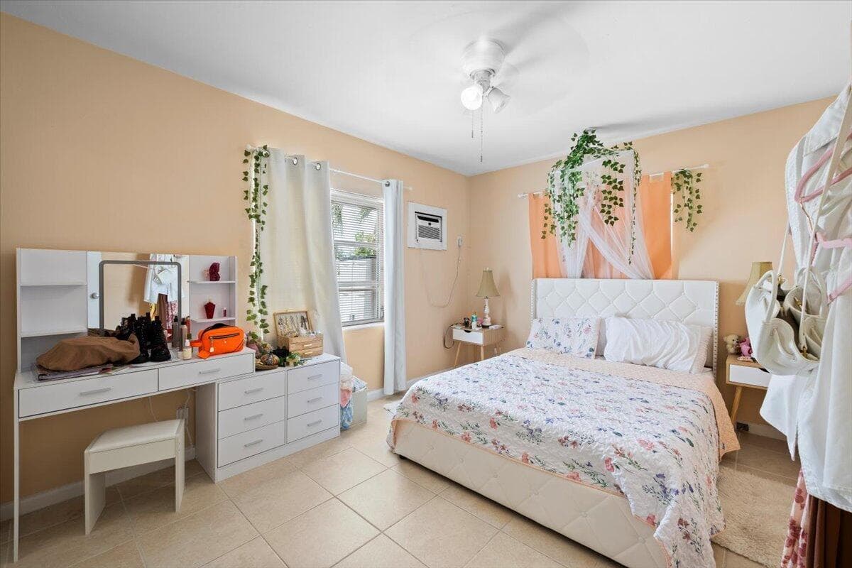 327 S Ocean Breeze # 1, Lake Worth, FL 33460 photo 8