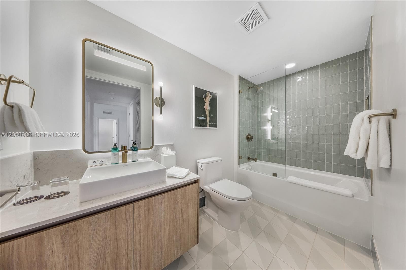 159 NE 6 Street # 2402, Miami, FL 33132 photo 6