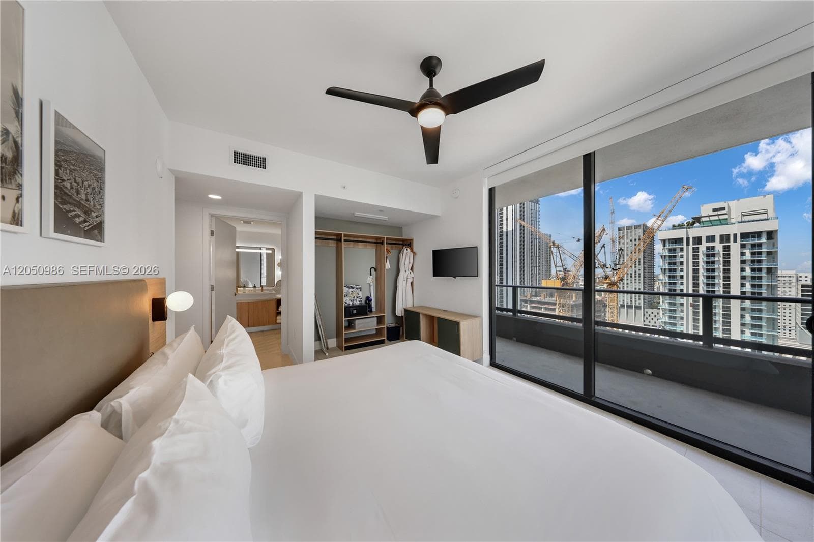 159 NE 6 Street # 2402, Miami, FL 33132 photo 8