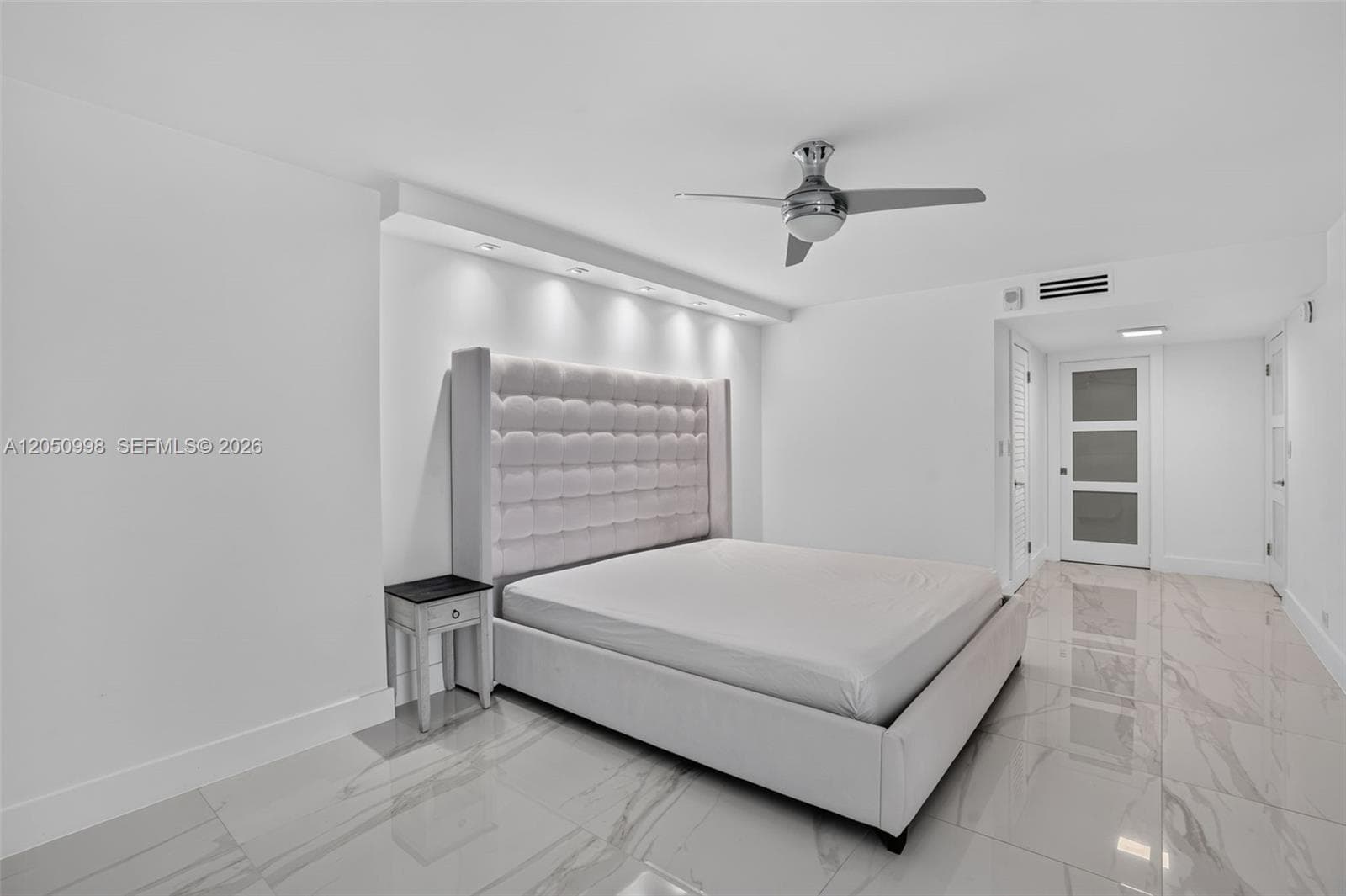 6039 Collins Ave # 1624, Miami Beach, FL 33140 photo 13