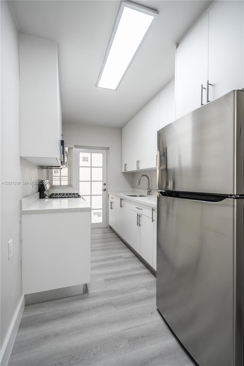 2420 Flamingo Dr # 2, Miami Beach, FL 33140 photo 12