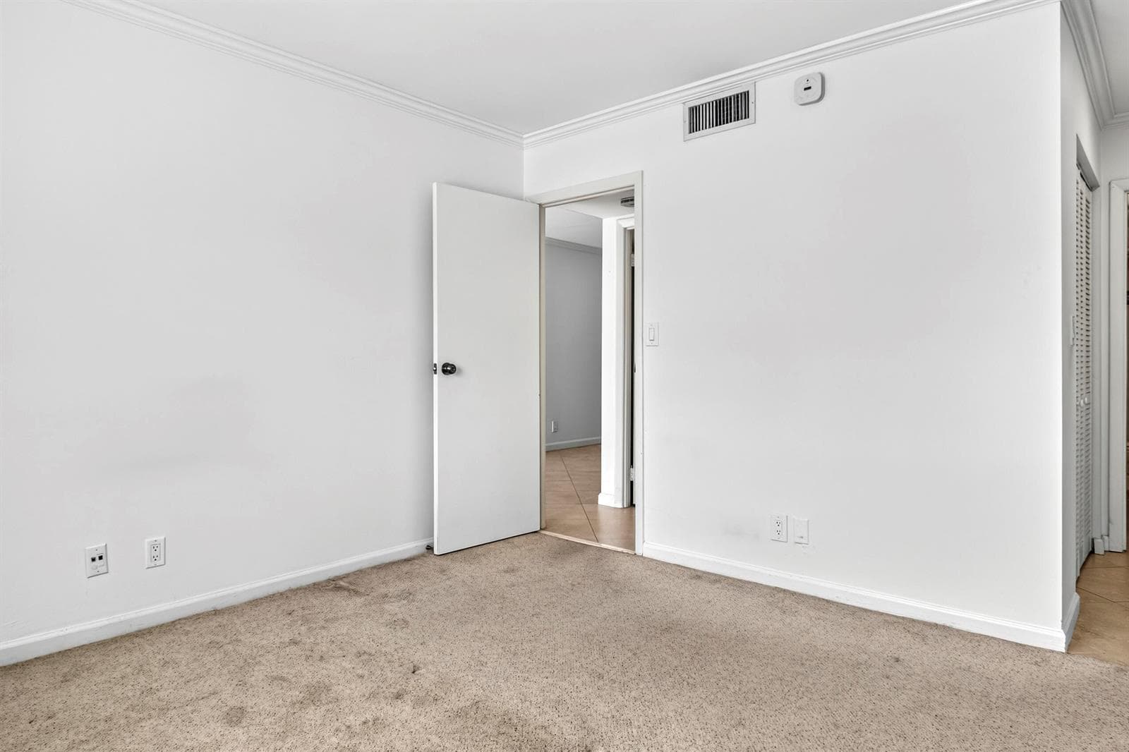 13 Jacaranda Drive # 214, Plantation, FL 33324 photo 12