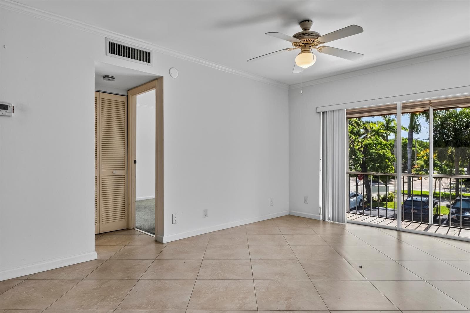13 Jacaranda Drive # 214, Plantation, FL 33324 photo 8