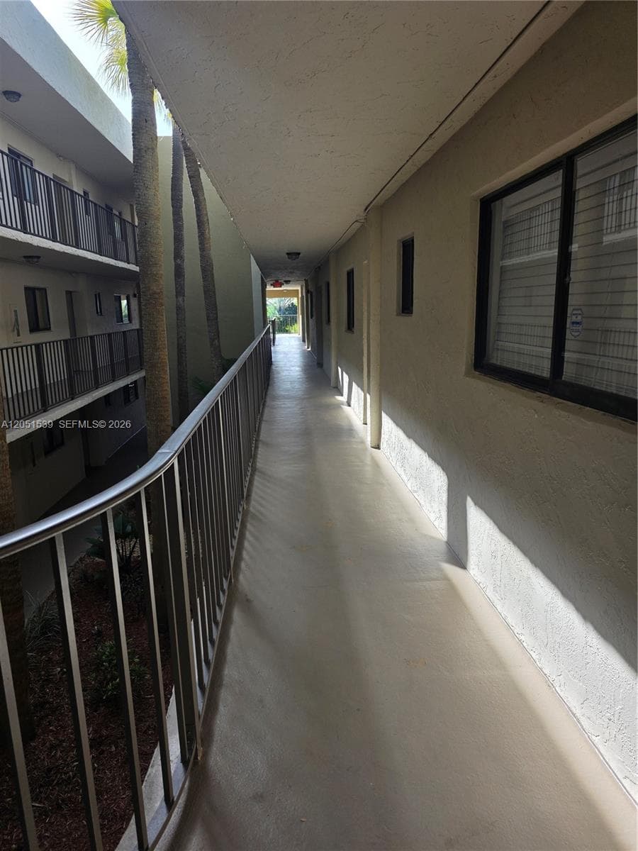 8025 SW 107th Ave # 202, Miami, FL 33173 photo 5