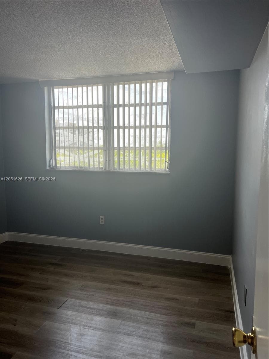 1250 NE 125th St # 403D, North Miami, FL 33161 photo 13