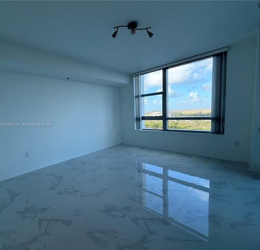 2641 N Flamingo Rd # 2208N, Sunrise, FL 33323 photo 12