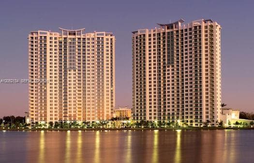 2641 N Flamingo Rd # 2208N, Sunrise, FL 33323 photo 8