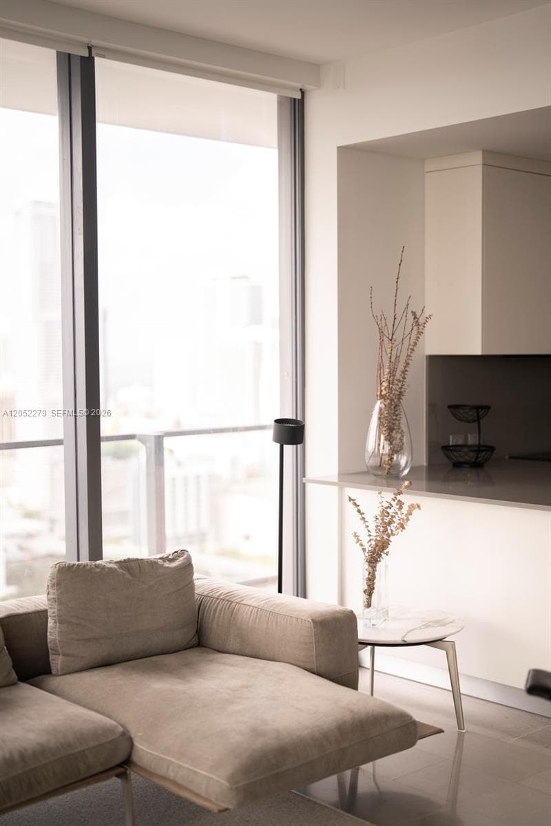 88 SW 7th St # 2712, Miami, FL 33130 photo 13