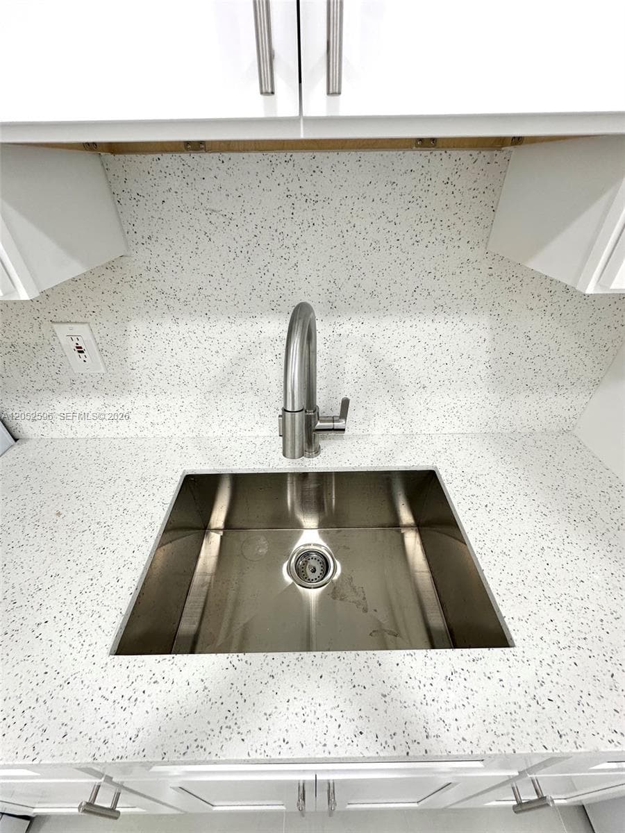 417 NW 7th Ter # 2, Fort Lauderdale, FL 33311 photo 4