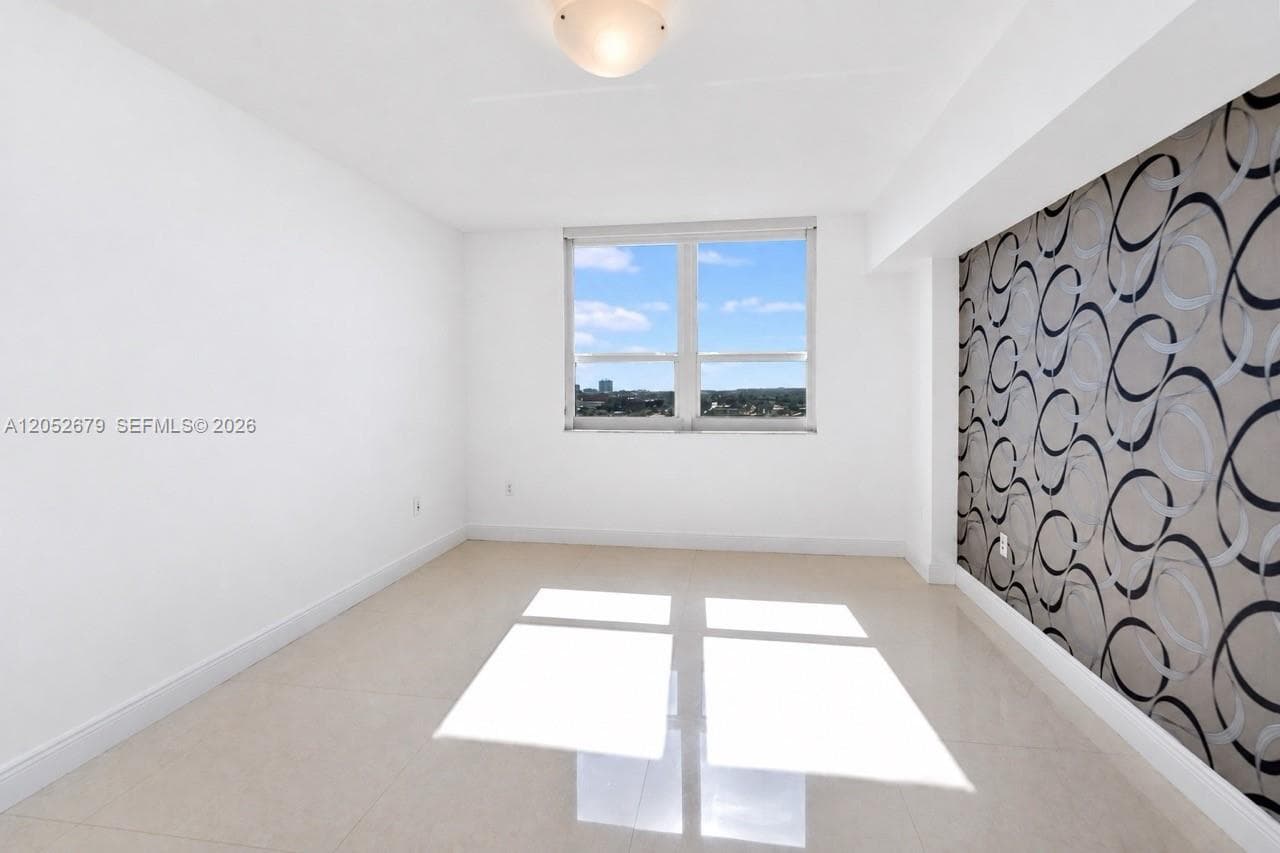 3232 SW 22nd St # 1701, Miami, FL 33145 photo 9