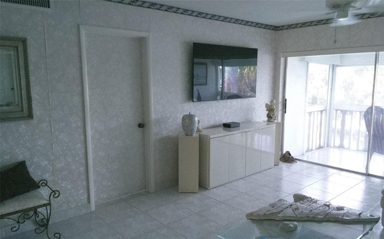 460 Paradise Isle Boulevard # 301, Hallandale Beach, FL 33009 photo 6