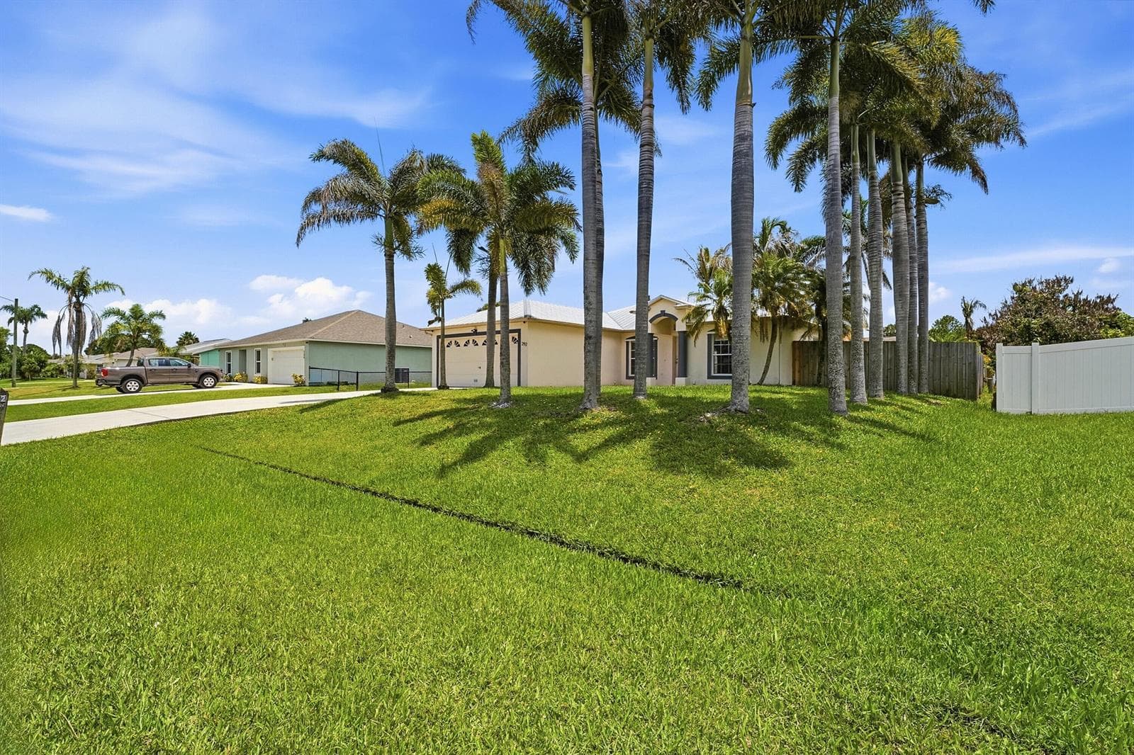 292 SW Pagoda Terrace, Port St. Lucie, FL 34984 photo 3