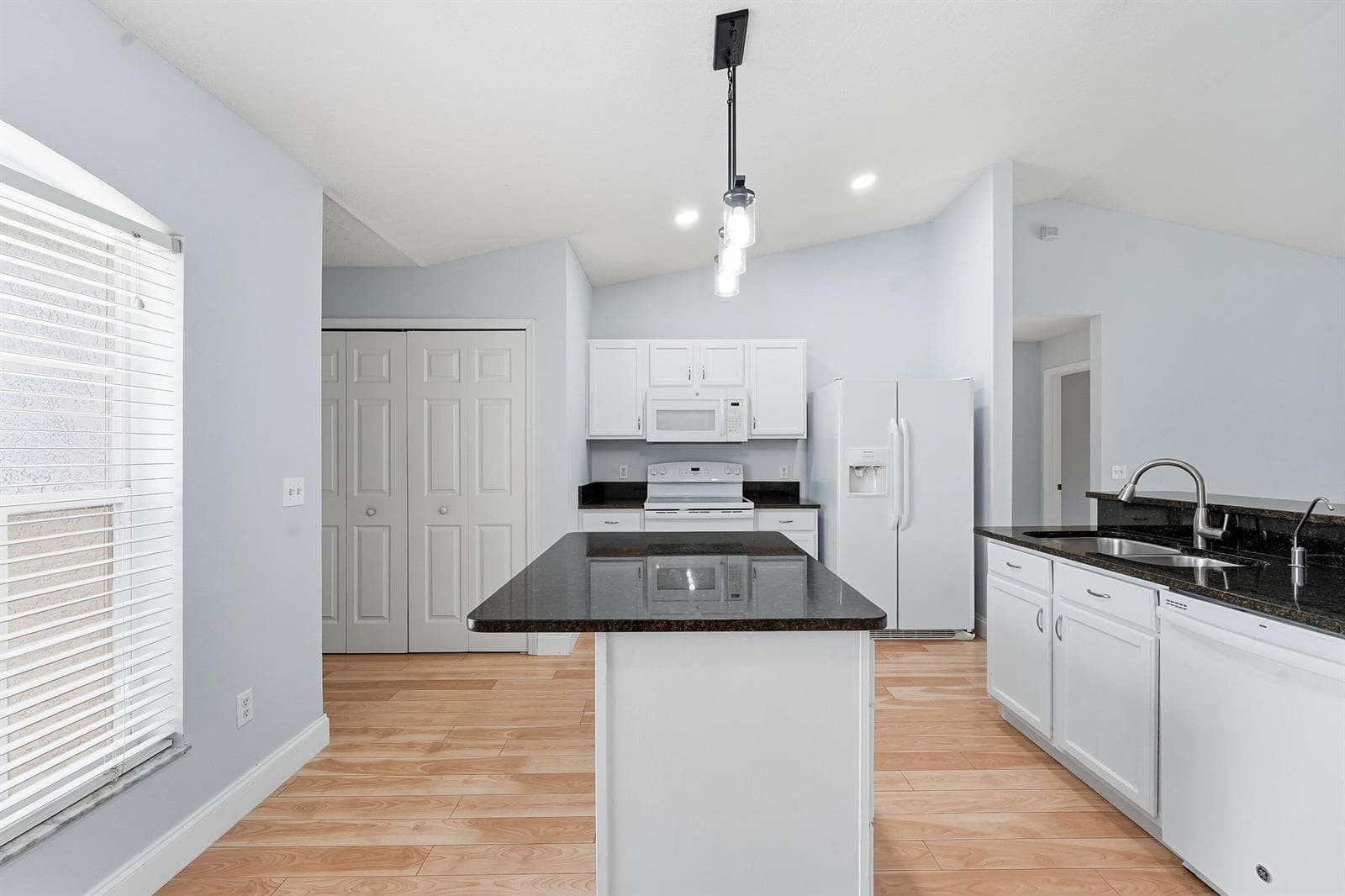 292 SW Pagoda Terrace, Port St. Lucie, FL 34984 photo 9