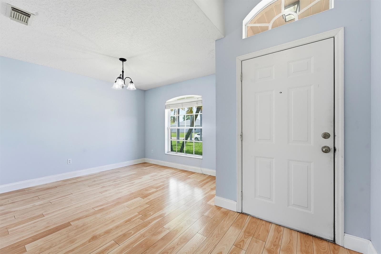 292 SW Pagoda Terrace, Port St. Lucie, FL 34984 photo 4