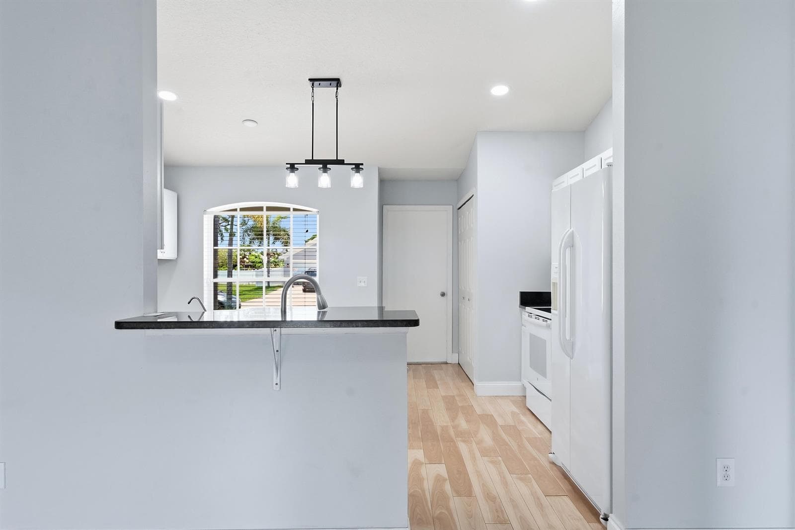 292 SW Pagoda Terrace, Port St. Lucie, FL 34984 photo 8