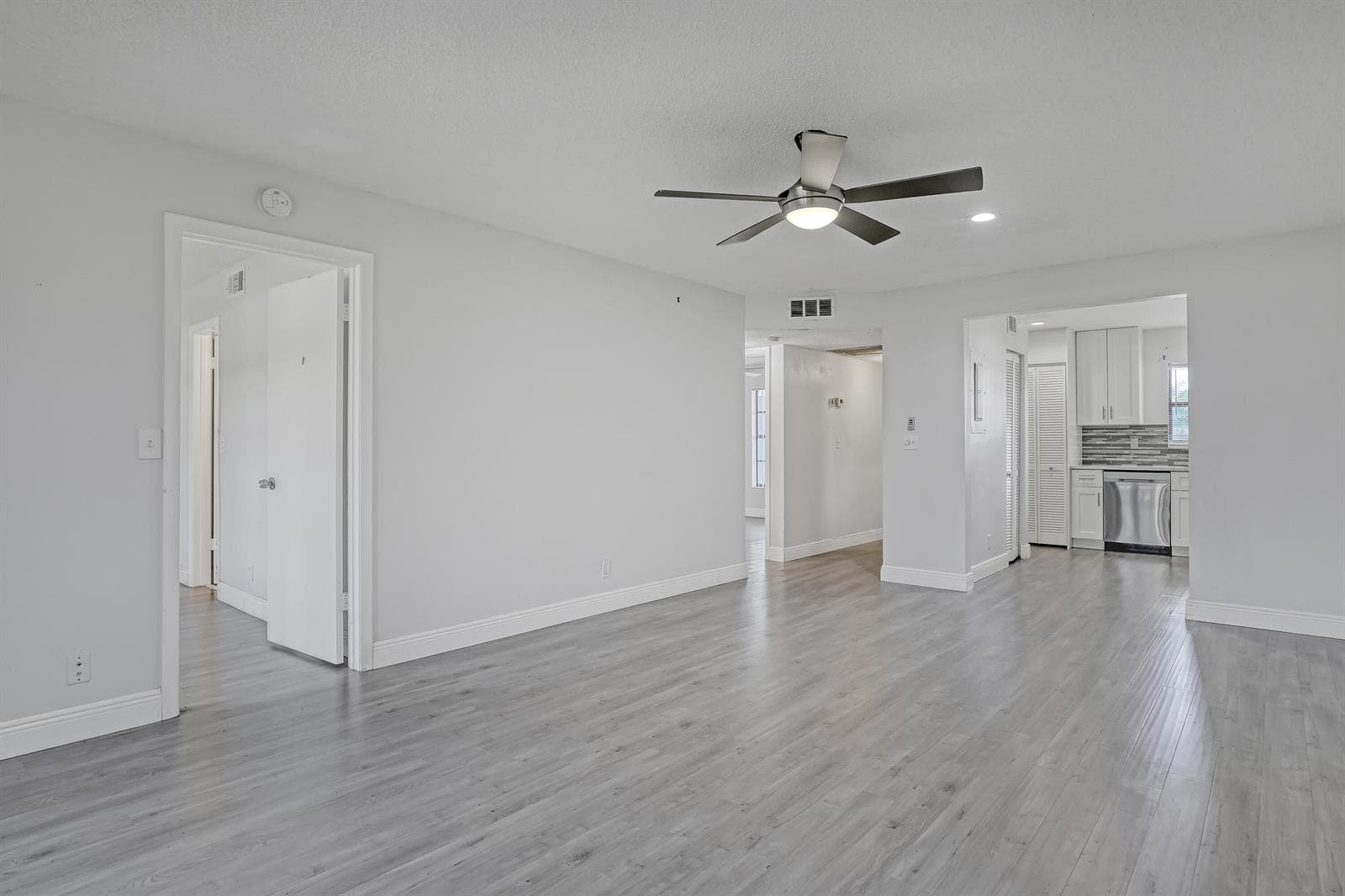 4575 LUCERNE LAKES Boulevard # 103, Lake Worth, FL 33467 photo 9