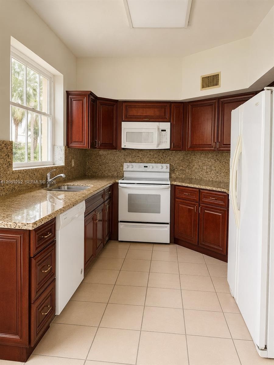 14817 Balgowan Rd # 102-5, Miami Lakes, FL 33016 photo 8