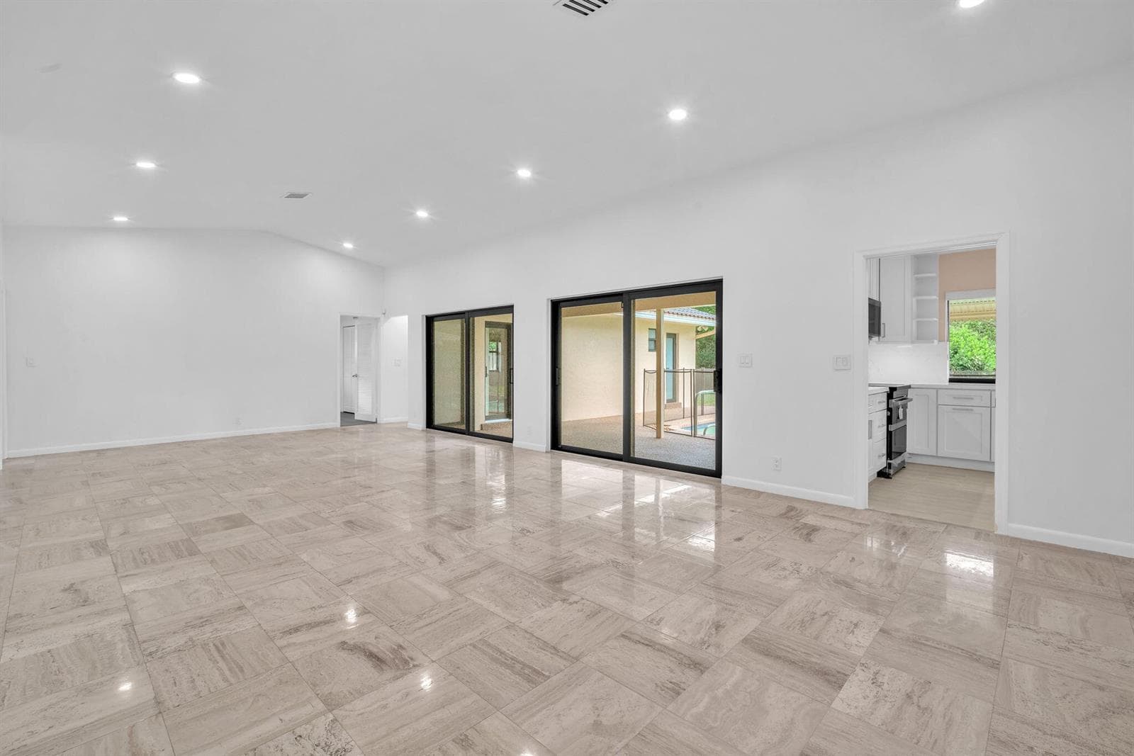 3020 N 34TH Street, Hollywood, FL 33021 photo 8