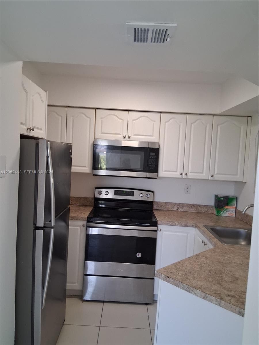 8255 SW 152nd Av # E-403, Unincorporated Dade County, FL 33193 photo 6
