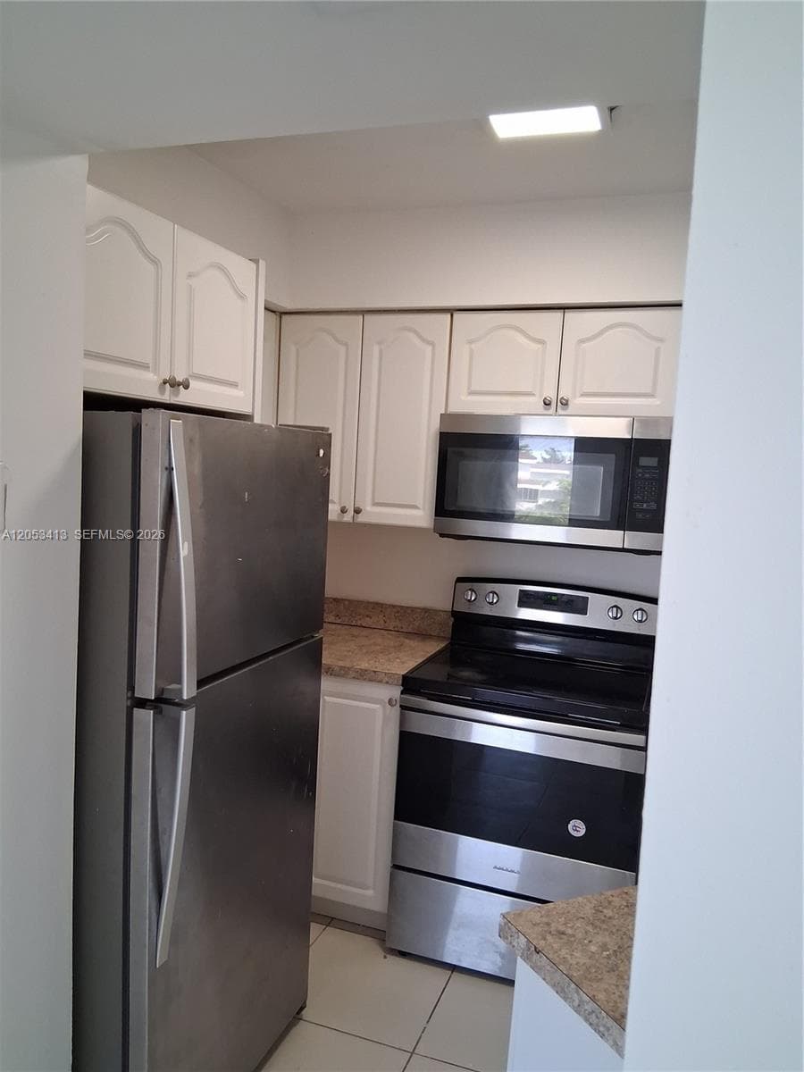8255 SW 152nd Av # E-403, Unincorporated Dade County, FL 33193 photo 7