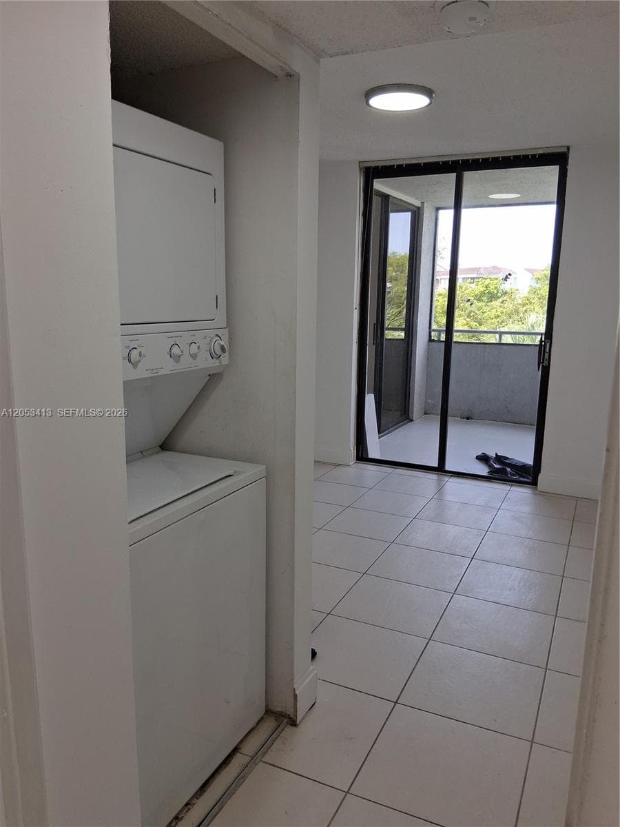 8255 SW 152nd Av # E-403, Unincorporated Dade County, FL 33193 photo 9