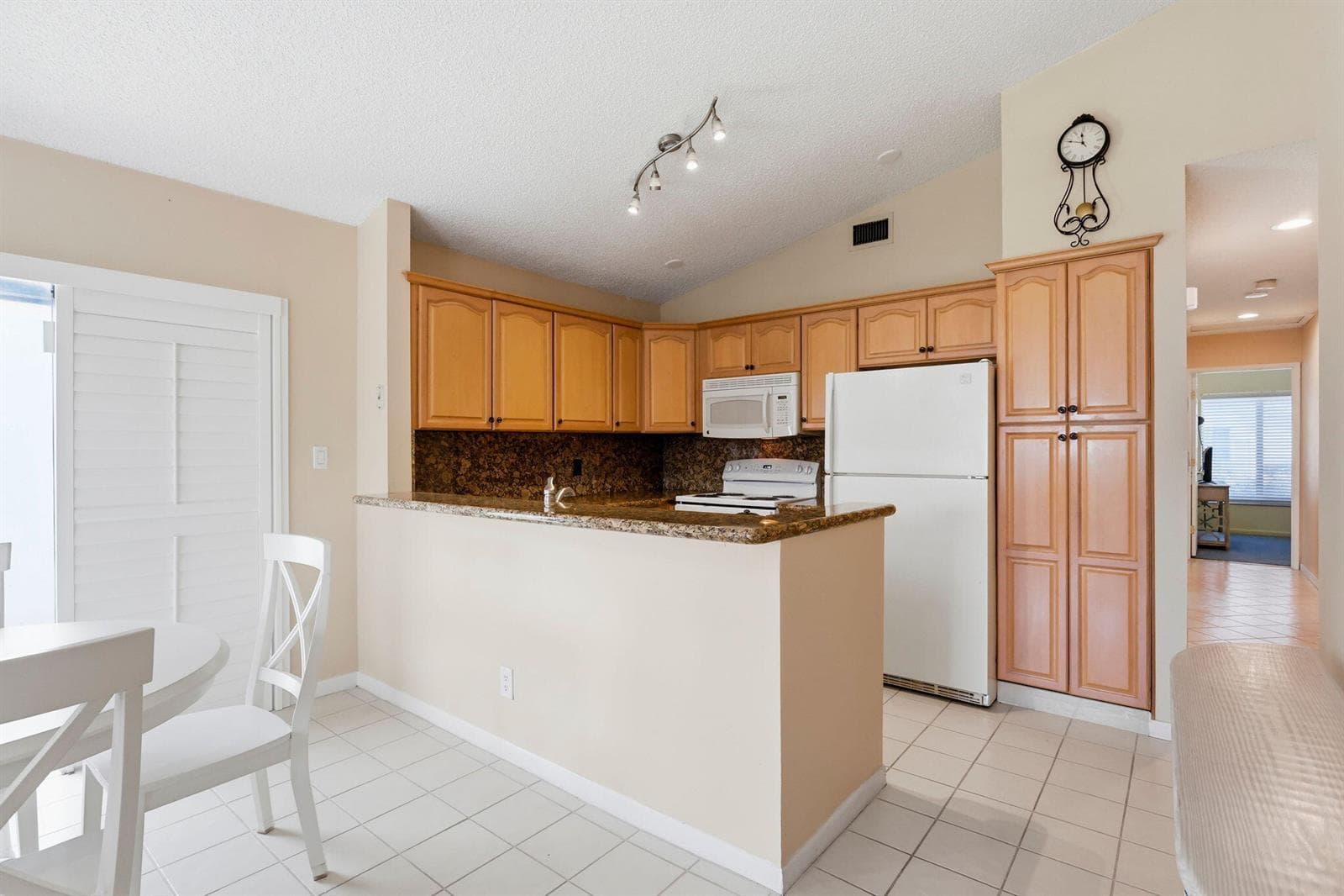 20986 Rustlewood Avenue, Boca Raton, FL 33428 photo 10