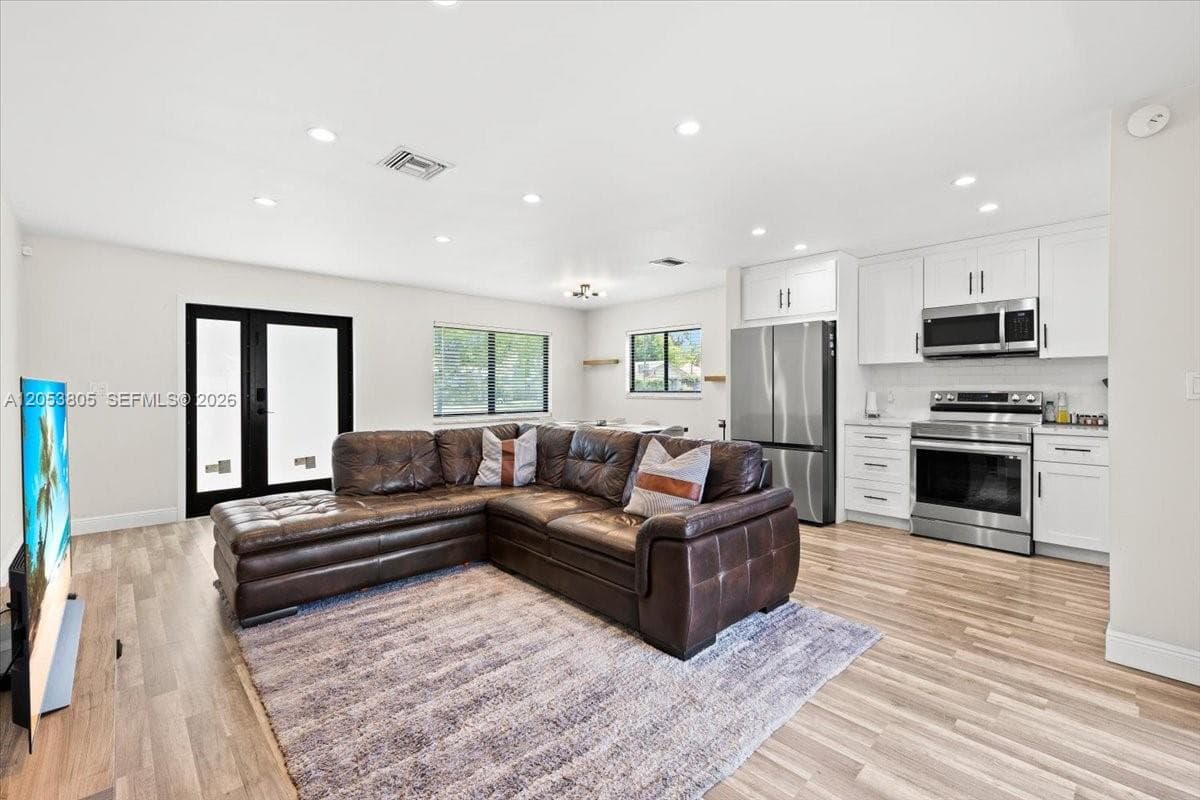 2338 NW 98th Way, Coral Springs, FL 33065 photo 8