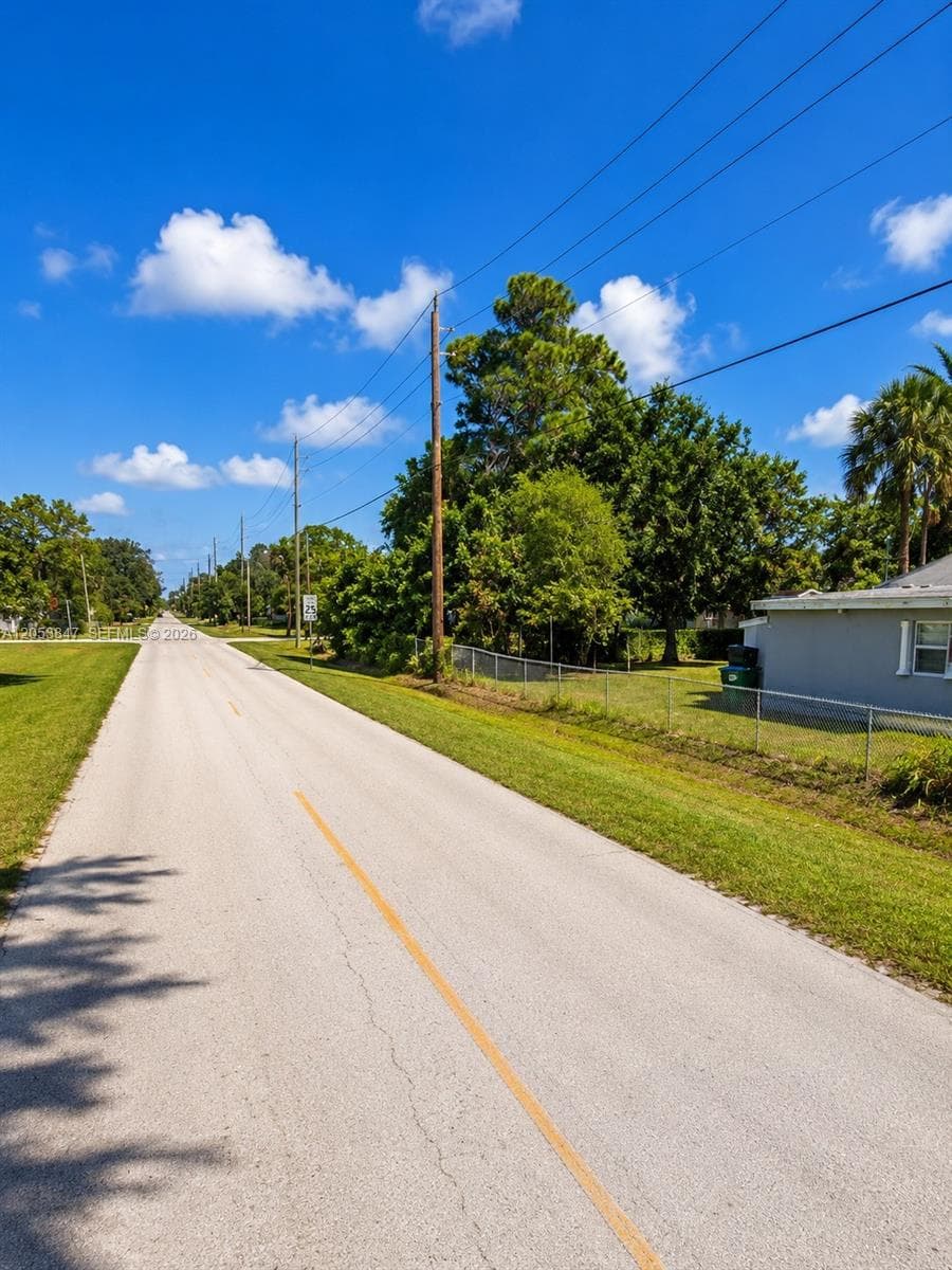 3518 Avenue F, Fort Pierce, FL 34947 photo 4