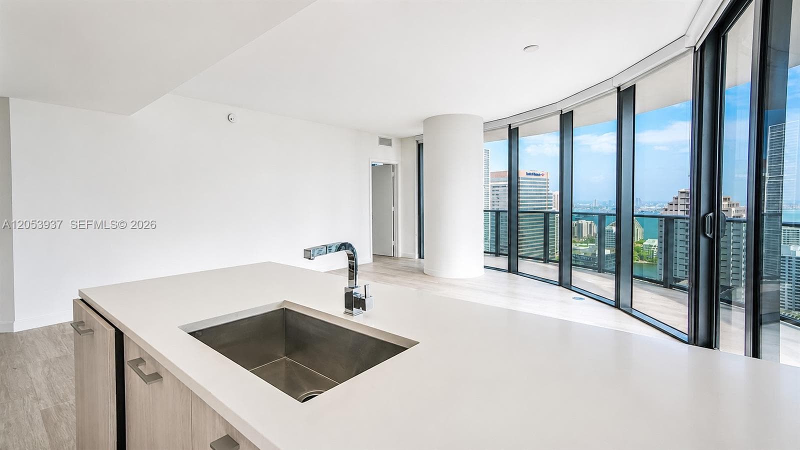 45 SW 9th St # 3303, Miami, FL 33130 photo 6