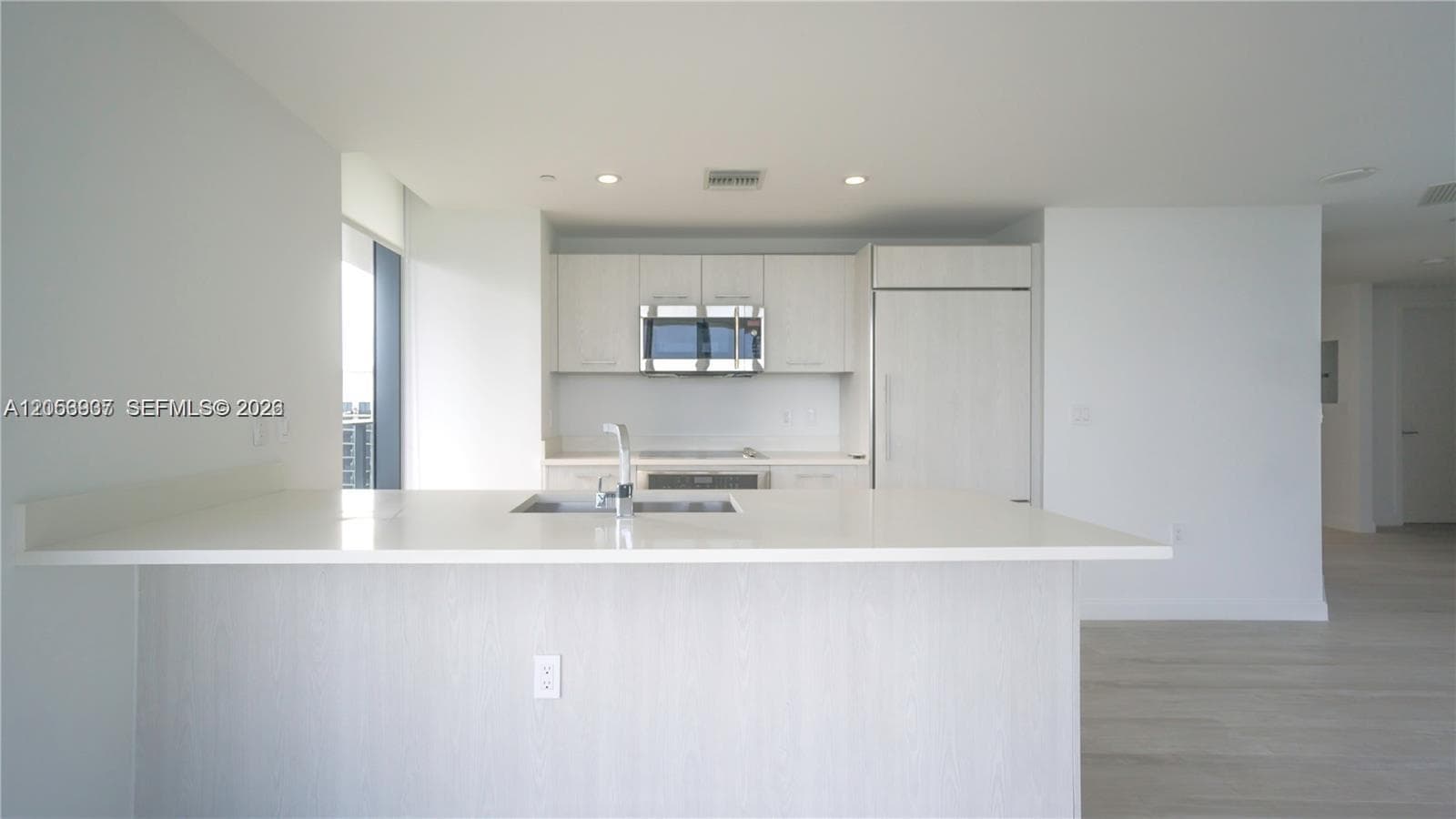 45 SW 9th St # 3303, Miami, FL 33130 photo 11
