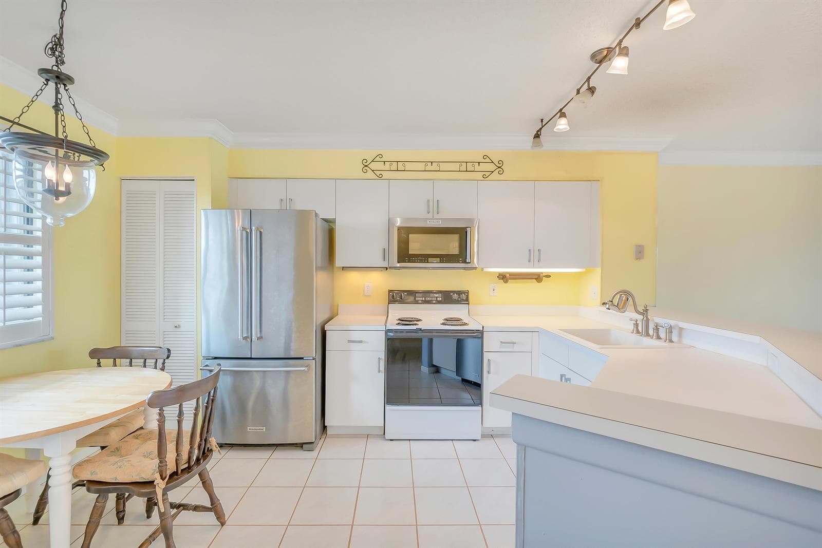 2334 S Cypress Bend Drive # 602, Pompano Beach, FL 33069 photo 8