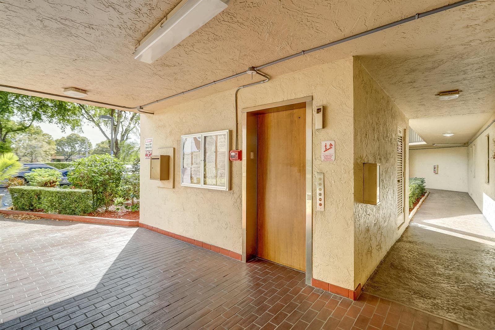 6751 N UNIVERSITY Drive # 302, Tamarac, FL 33321 photo 5