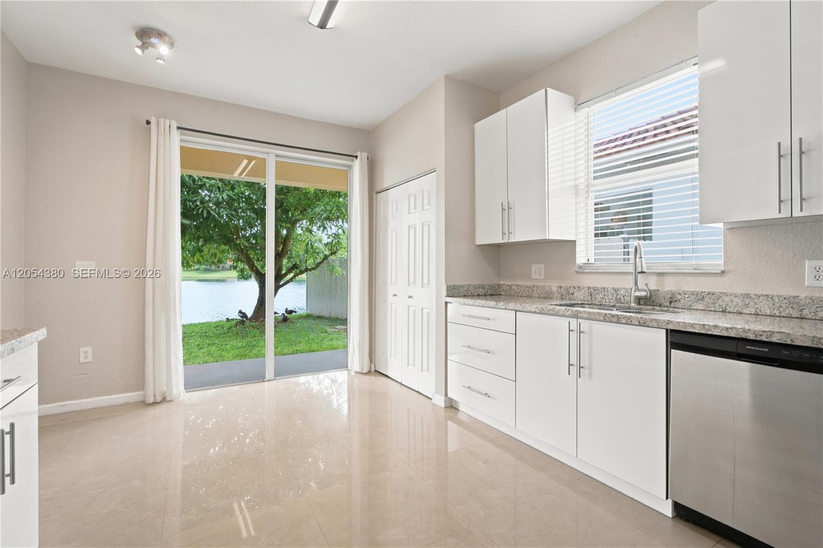 3710 NE 22nd Pl, Homestead, FL 33033 photo 8