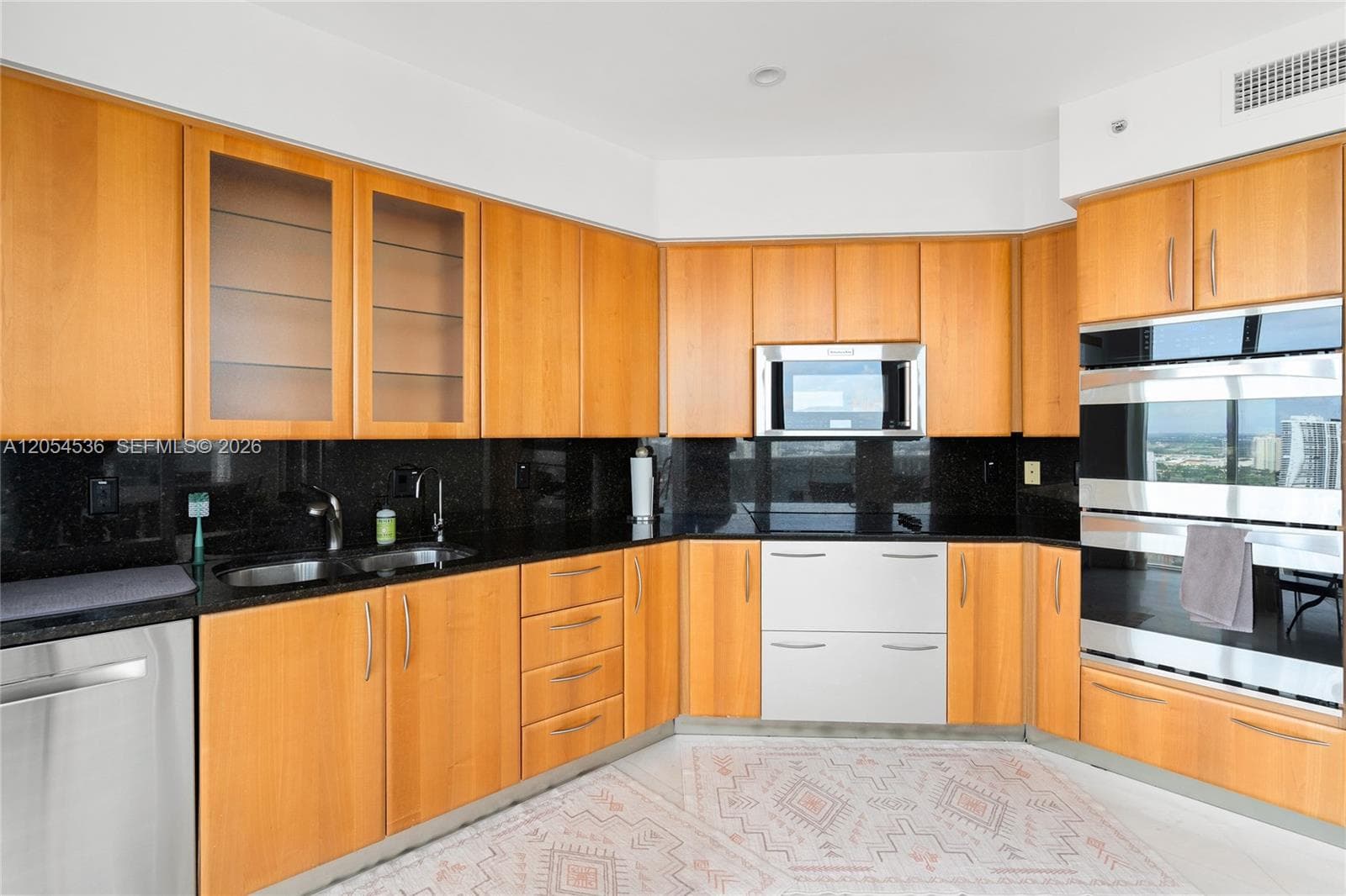 19111 Collins Ave # 3406, Sunny Isles Beach, FL 33160 photo 3
