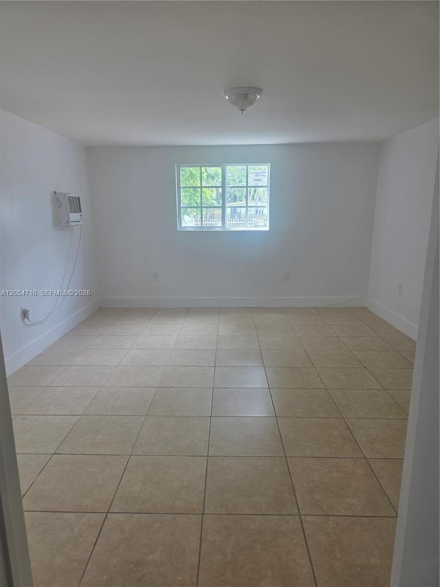 1921 NW 59th St # D, Miami, FL 33142 photo 11
