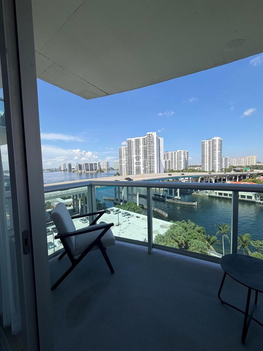 19390 Collins Avenue # 1103, Sunny Isles Beach, FL 33160 photo 9
