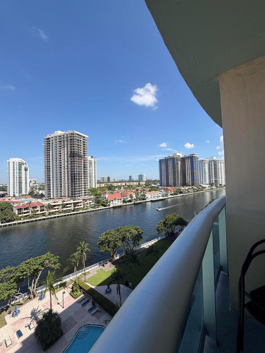 19390 Collins Avenue # 1103, Sunny Isles Beach, FL 33160 photo 10