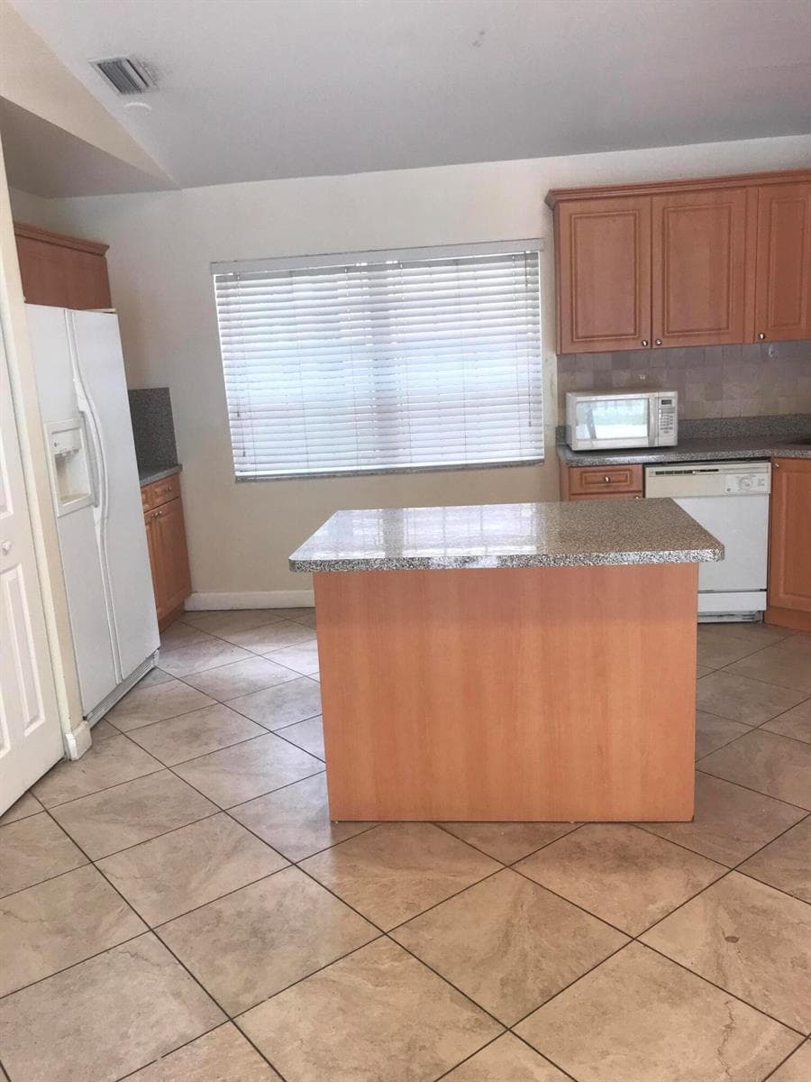 845 NW 98th Avenue, Plantation, FL 33324 photo 6
