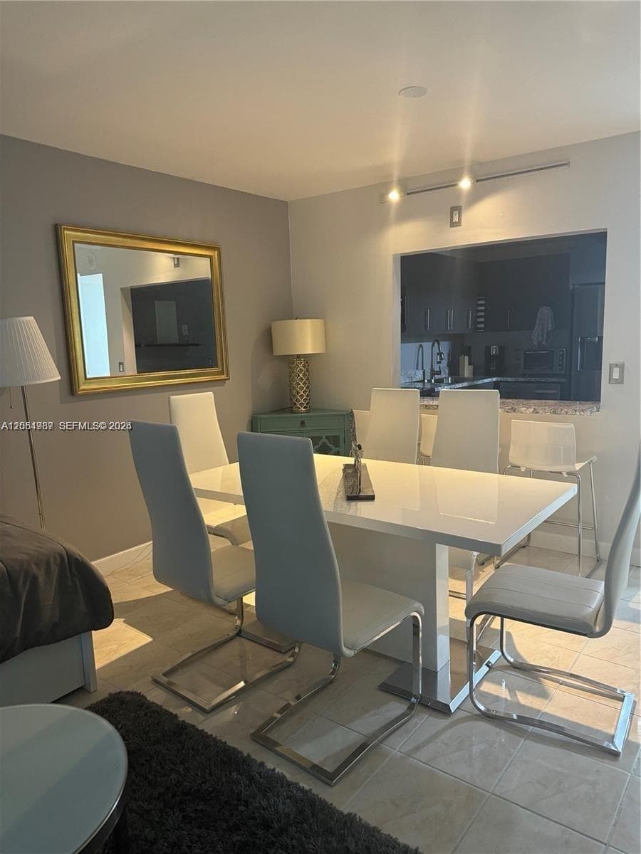 13499 Biscayne Blvd # 1111, North Miami, FL 33181 photo 7