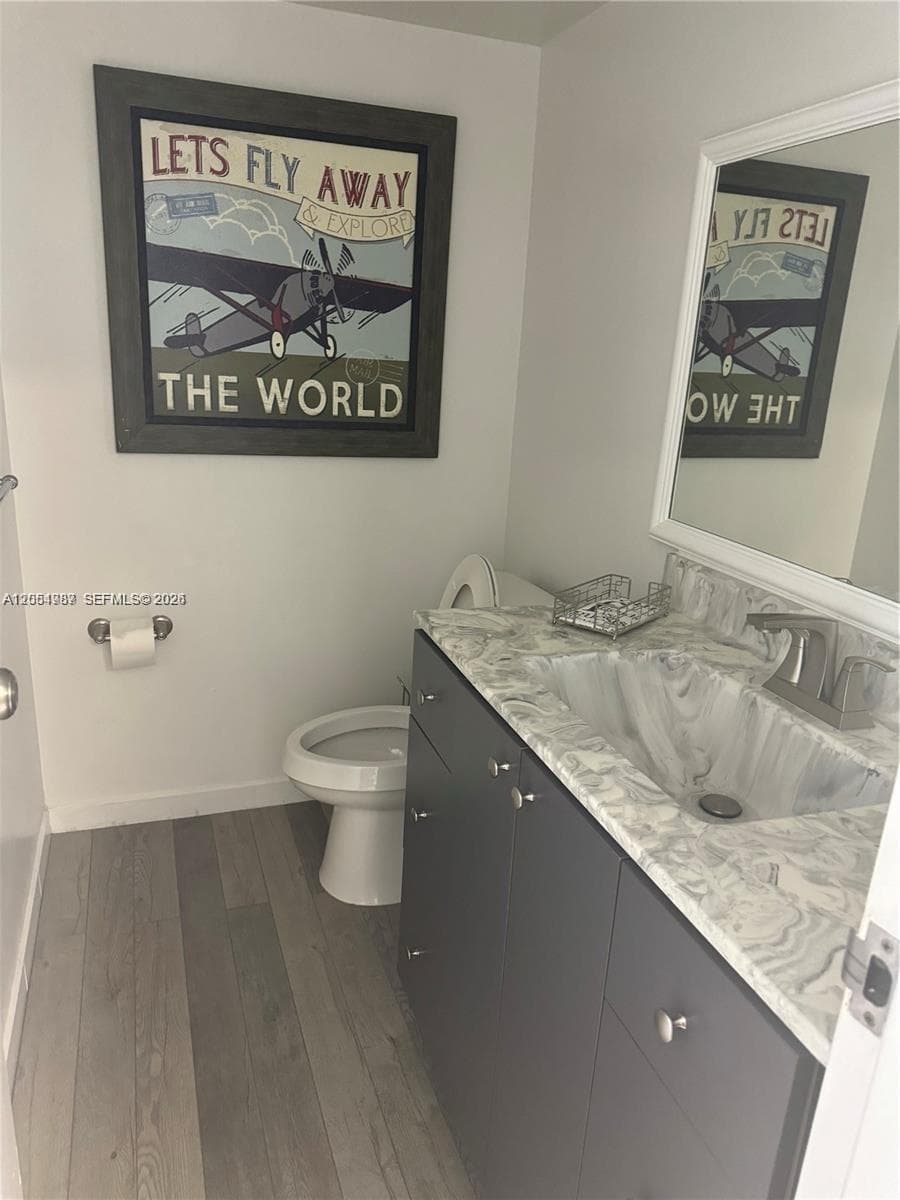 13499 Biscayne Blvd # 1111, North Miami, FL 33181 photo 8