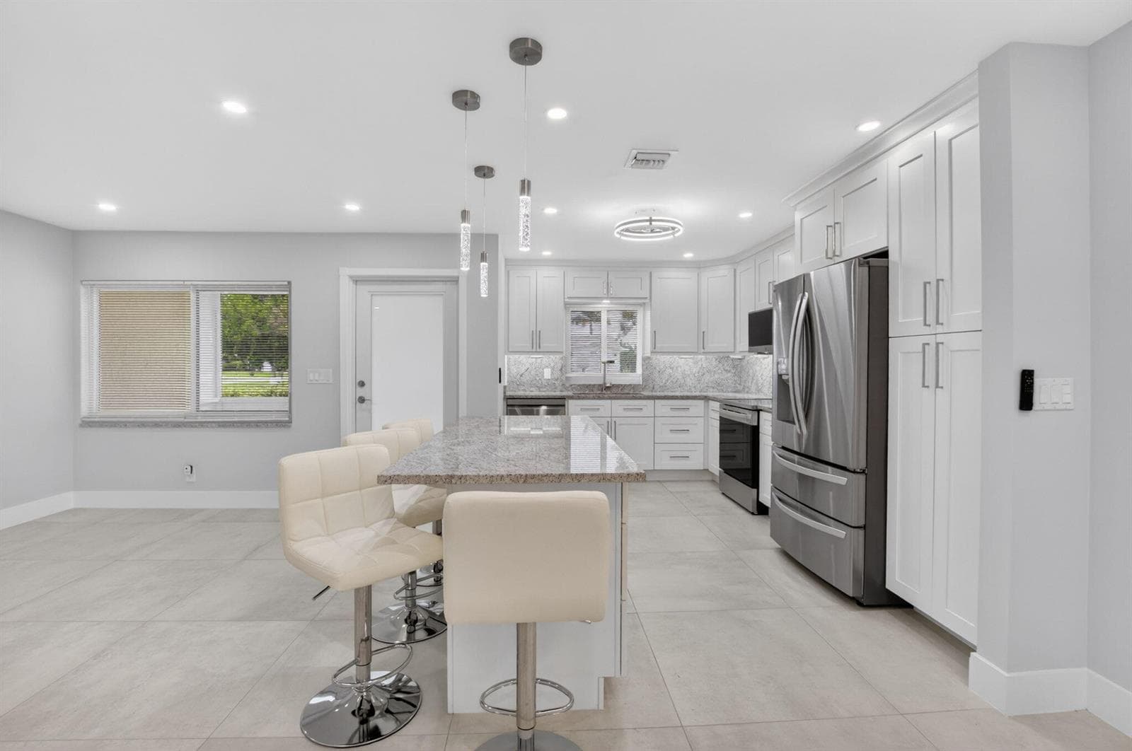 6049 VIA DIANA, Delray Beach, FL 33484 photo 5