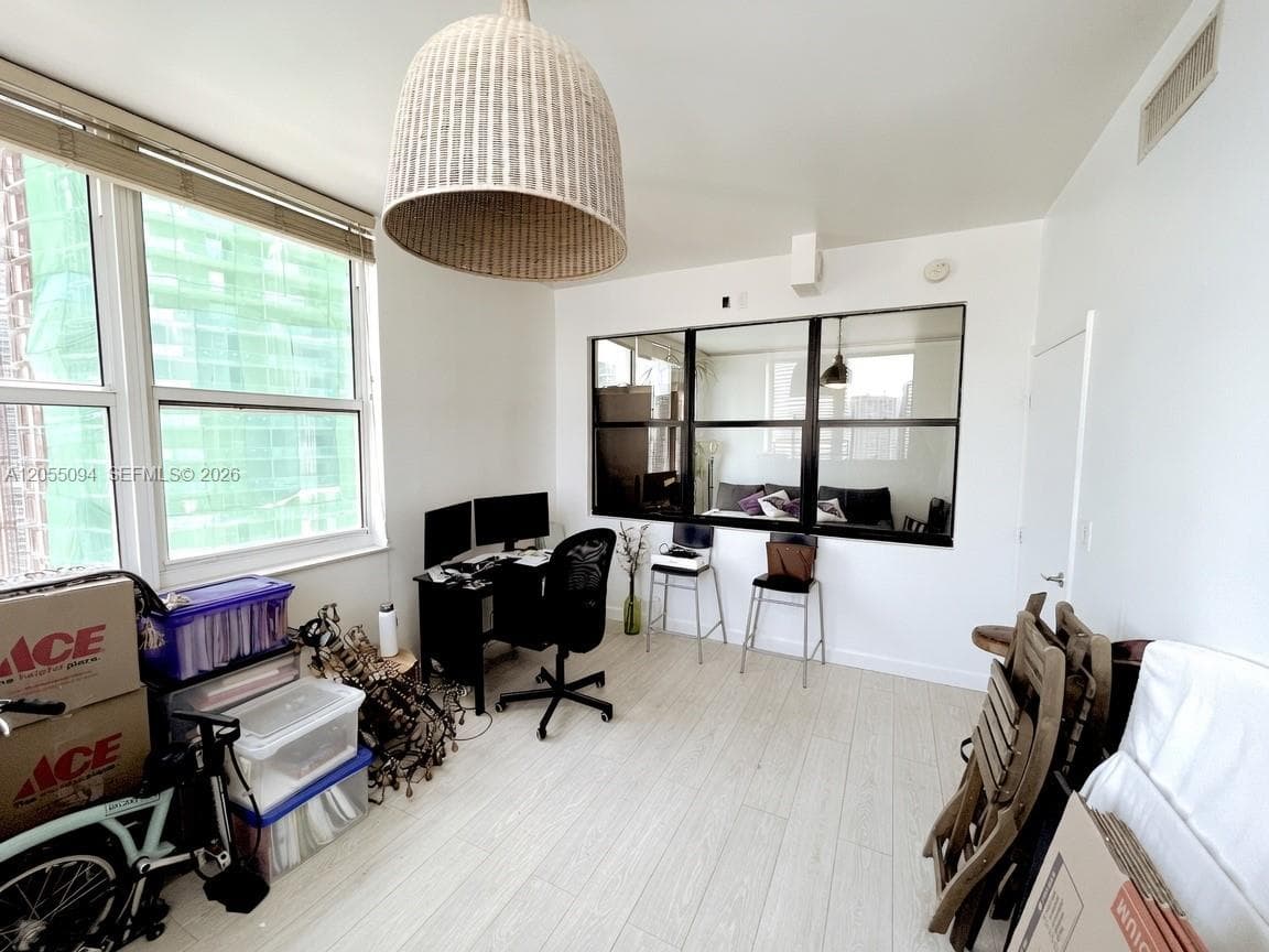 31 SE 5th St # 3712, Miami, FL 33131 photo 9